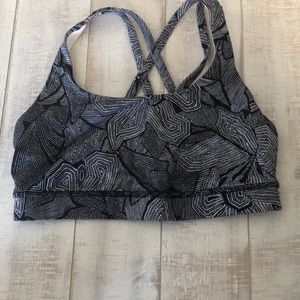 Lululemon energy bra size 6